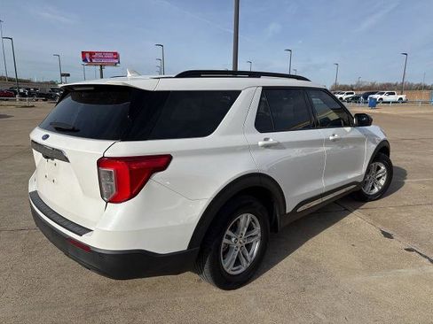 Certified 2022 Ford Explorer XLT image 11