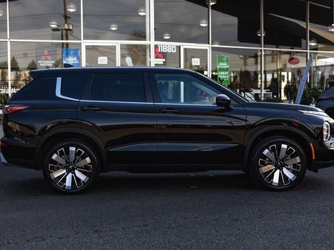 New 2026 Mitsubishi Outlander SE AWD/4WD image 8