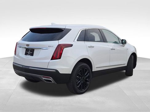 New 2025 Cadillac XT5 Premium Luxury FWD image 11