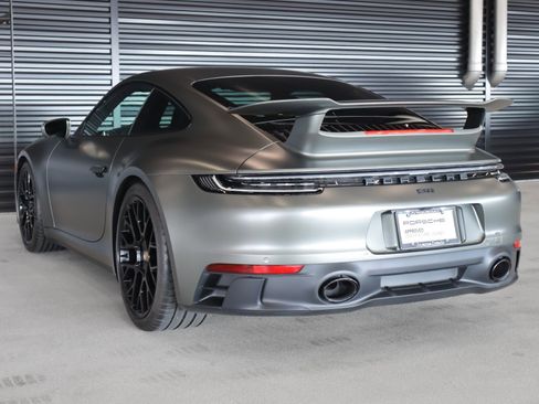Certified 2024 Porsche 911 Carrera GTS image 3