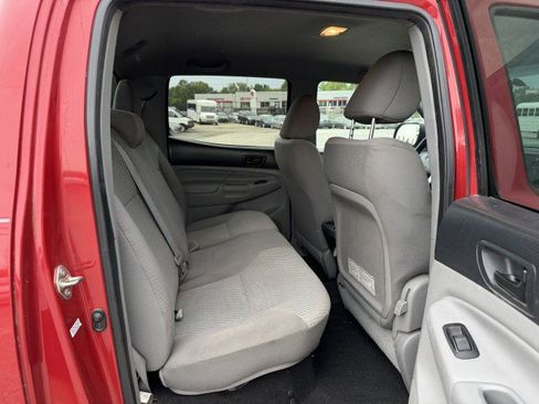 Used 2014 Toyota Tacoma PreRunner w/ Convenience Package RWD image 12