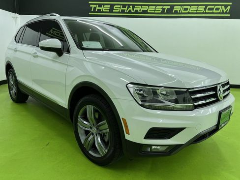 Used 2020 Volkswagen Tiguan SEL AWD/4WD image 2