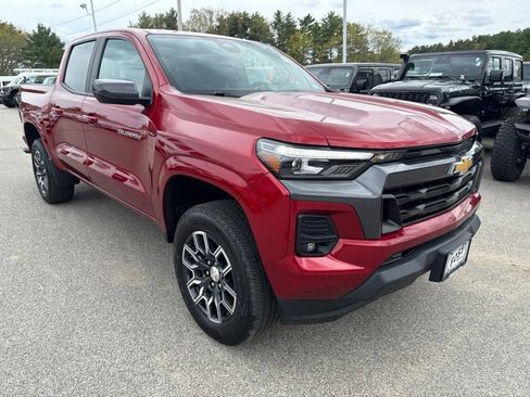 Used 2024 Chevrolet Colorado LT w/ LT Convenience Package III AWD/4WD image 7