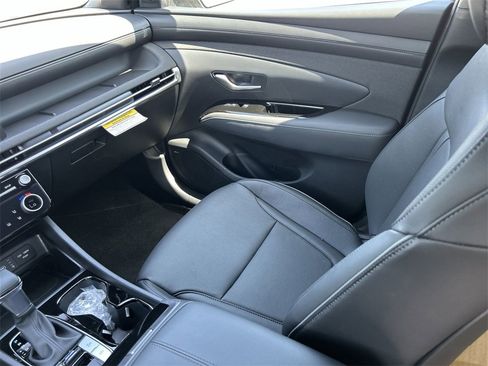 New 2025 Hyundai Santa Cruz Limited image 6