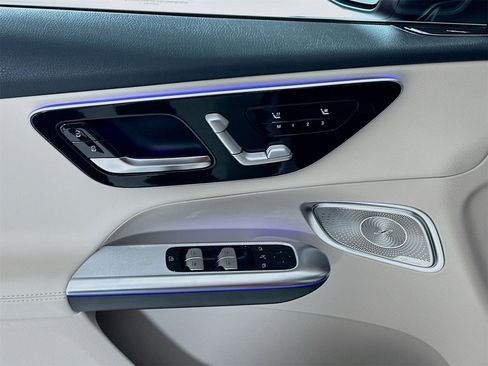 New 2026 Mercedes-Benz GLC 300 4MATIC image 19