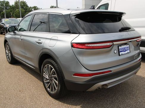 Used 2024 Lincoln Corsair Reserve w/ Equipment Group 201A AWD/4WD image 6