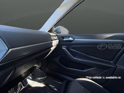 Used 2023 Volkswagen Jetta SE image 38