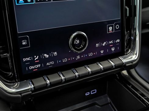 New 2026 GMC Yukon Elevation w/ Elevation Premium Package AWD/4WD image 19