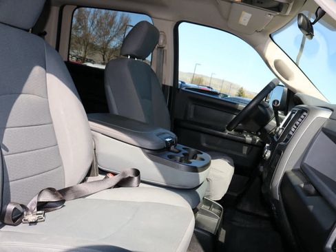 Used 2018 RAM 2500 Tradesman w/ Chrome Appearance Group AWD/4WD image 21