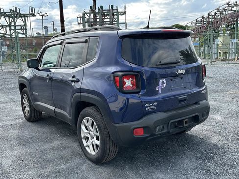 Used 2018 Jeep Renegade Latitude w/ Cold Weather Group AWD/4WD image 6