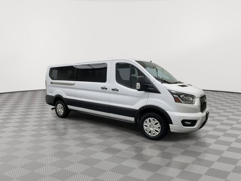 Used 2023 Ford Transit 350 XLT image 37