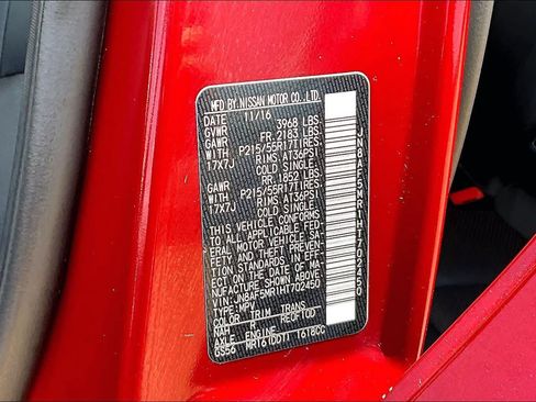 Used 2017 Nissan Juke SL FWD image 34