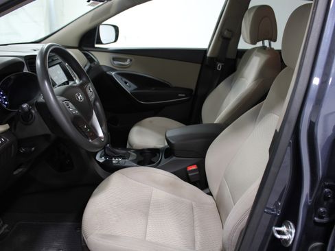 Used 2018 Hyundai Santa Fe Sport w/ 2.4L Value Package 02 FWD image 3