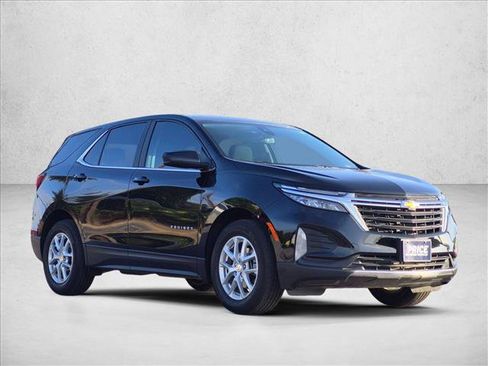 Used 2024 Chevrolet Equinox LT FWD image 3
