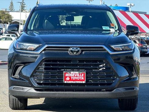 Certified 2025 Toyota Grand Highlander AWD image 10