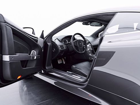 Used 2014 Aston Martin DB9 Coupe RWD image 46