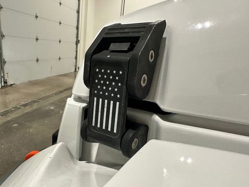 Used 2023 Jeep Gladiator Mojave w/ LED Lighting Group AWD/4WD image 12