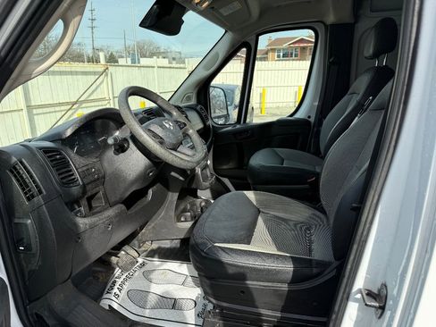 Used 2023 RAM ProMaster 2500 image 18
