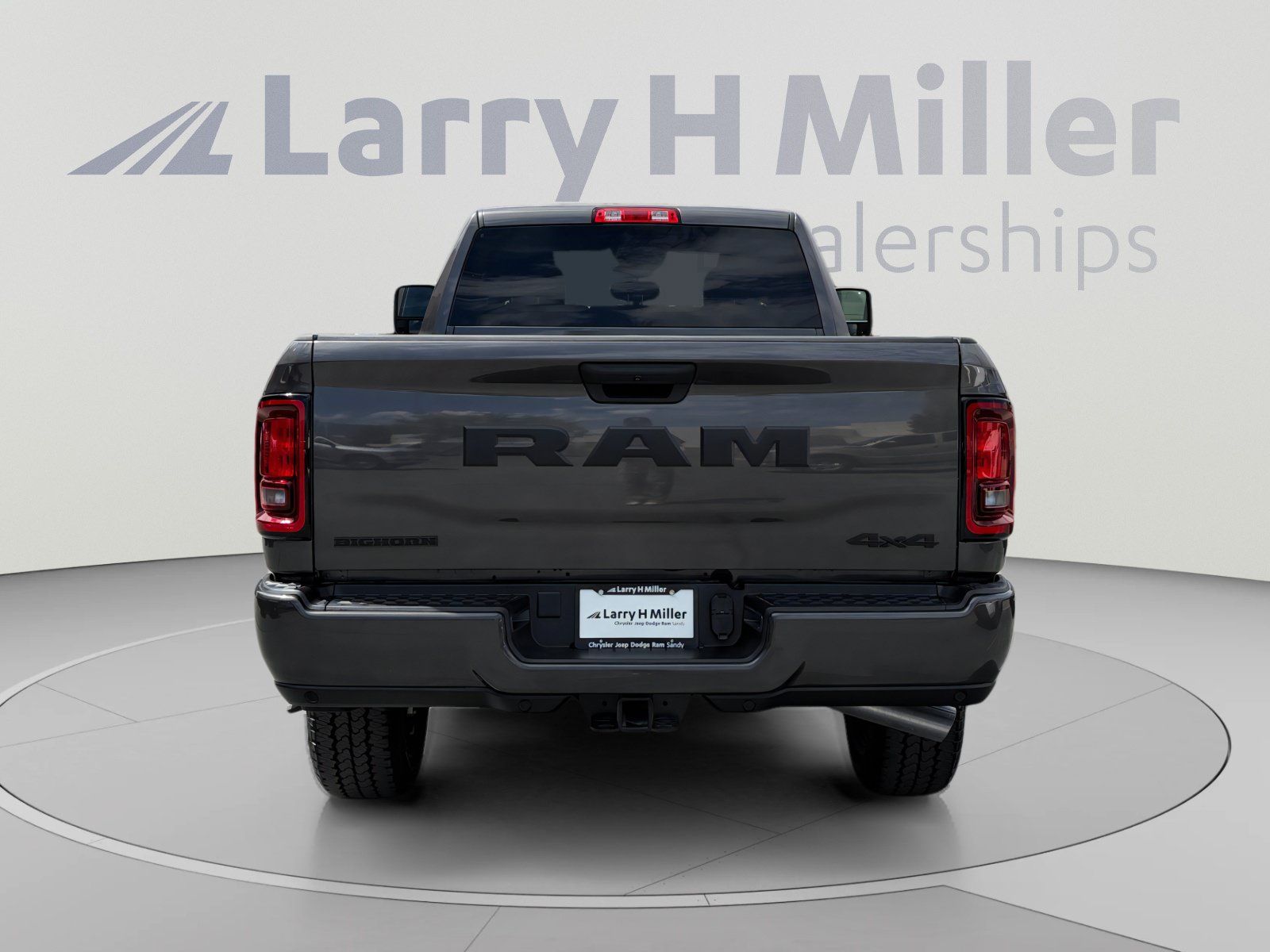 New 2026 RAM 3500 Big Horn AWD/4WD image 4