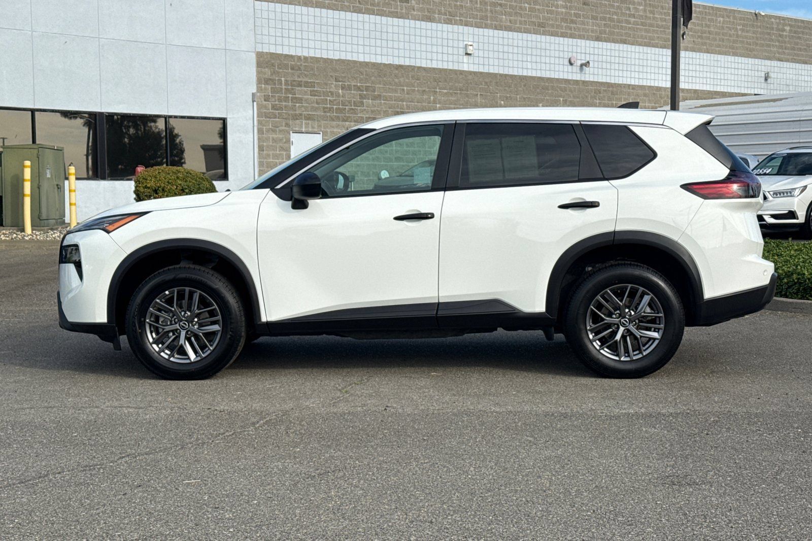 Certified 2024 Nissan Rogue S AWD/4WD image 9