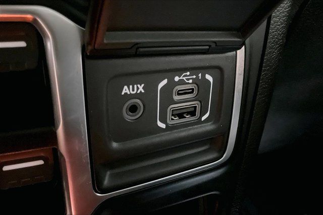 Used 2022 Jeep Gladiator Mojave w/ Cold Weather Group AWD/4WD image 33
