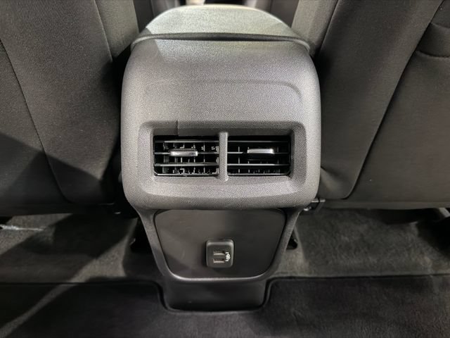 Used 2024 Chevrolet Equinox LT AWD/4WD image 27