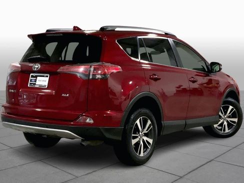 Used 2018 Toyota RAV4 XLE image 12