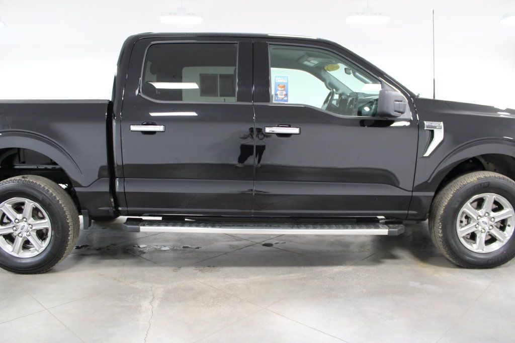 Used 2025 Ford F150 XLT w/ Equipment Group 301A Standard AWD/4WD image 11