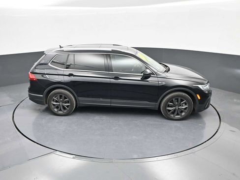 Used 2023 Volkswagen Tiguan SE image 34