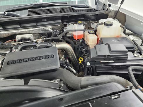 Used 2024 Chevrolet Silverado 2500 LTZ w/ LTZ Premium Package image 86