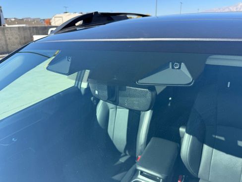 Used 2024 Subaru Outback Limited image 11