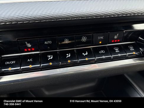 New 2026 Chevrolet Equinox LT w/ Convenience Package II image 30