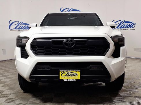 Used 2025 Toyota Tacoma SR5 RWD image 3