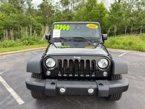 Used 2016 Jeep Wrangler Unlimited Sport w/ Quick Order Package 24S AWD/4WD image 10