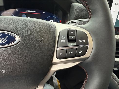 Used 2026 Ford Explorer Active w/ Active Comfort Package image 26
