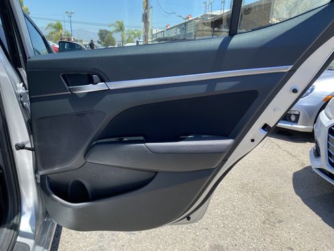 Used 2020 Hyundai Elantra SEL w/ Cargo Package (C1) FWD image 20