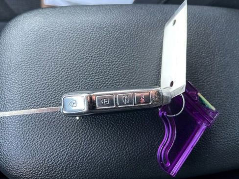 Used 2019 Kia Forte LXS image 31