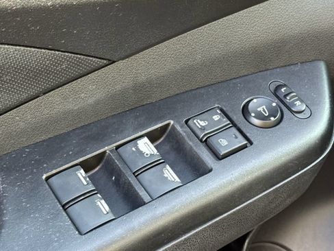 Used 2015 Honda CR-V LX image 19