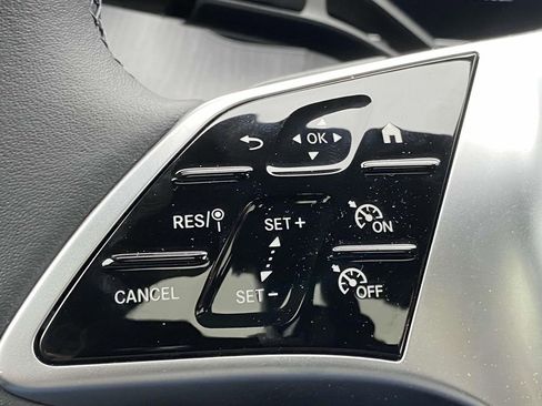 Certified 2025 Mercedes-Benz C 300 Sedan image 22