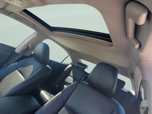 Used 2016 Lexus ES 350 w/ Premium Package w/Wood Trim image 30