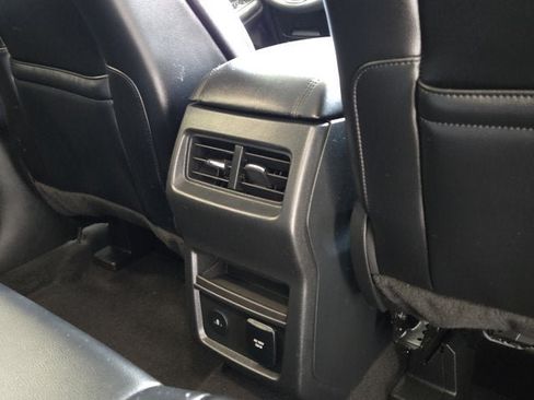 Used 2024 Ford Edge SEL w/ Convenience Package AWD/4WD image 10