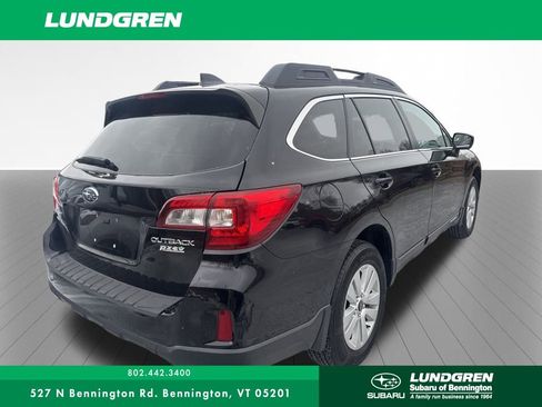 Used 2017 Subaru Outback 2.5i Premium image 6