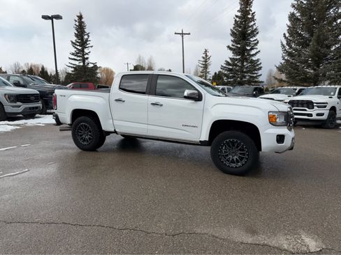 Used 2018 GMC Canyon SLT w/ Driver Alert Package image 8