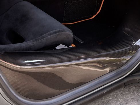 Used 2019 McLaren 600LT RWD image 19