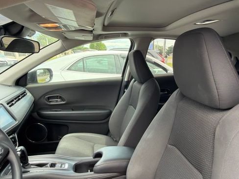Used 2020 Honda HR-V EX image 11