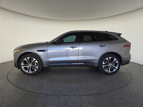 Used 2024 Jaguar F-PACE R-Dynamic S image 6