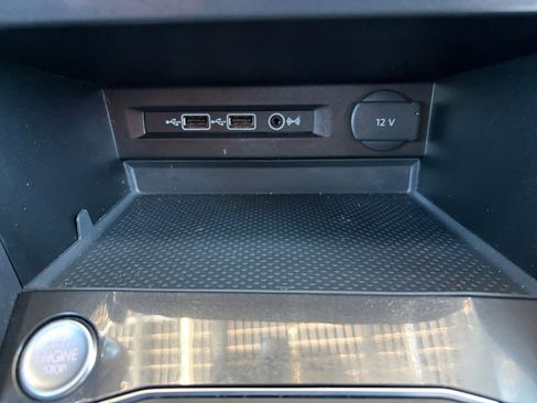 Used 2019 Volkswagen Tiguan SE image 20