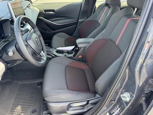 Certified 2025 Toyota Corolla SE w/ SE Premium Package image 9