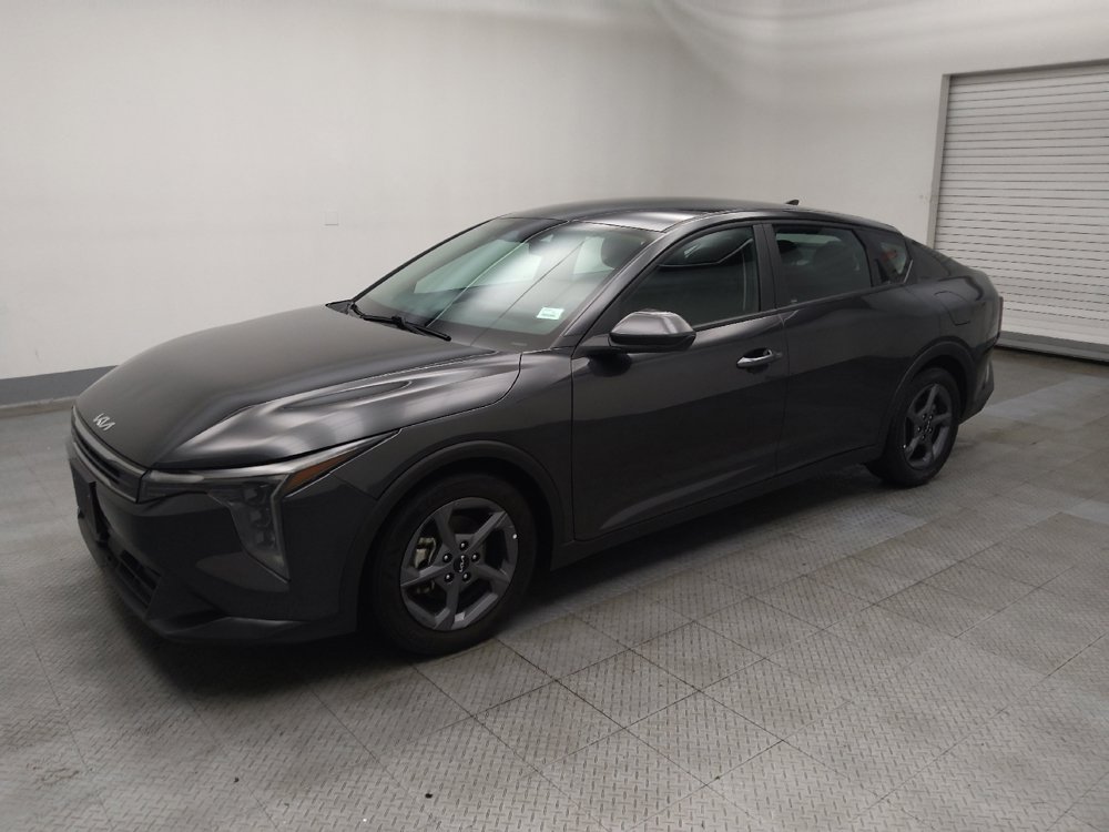 Used 2025 Kia K4 FWD image 2