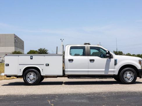 Used 2019 Ford F350 XL w/ Power Equipment Group RWD image 8